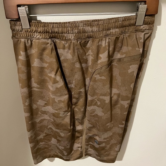 lululemon athletica Other - Lululemon Pace Breaker Shorts Gold Camo Medium